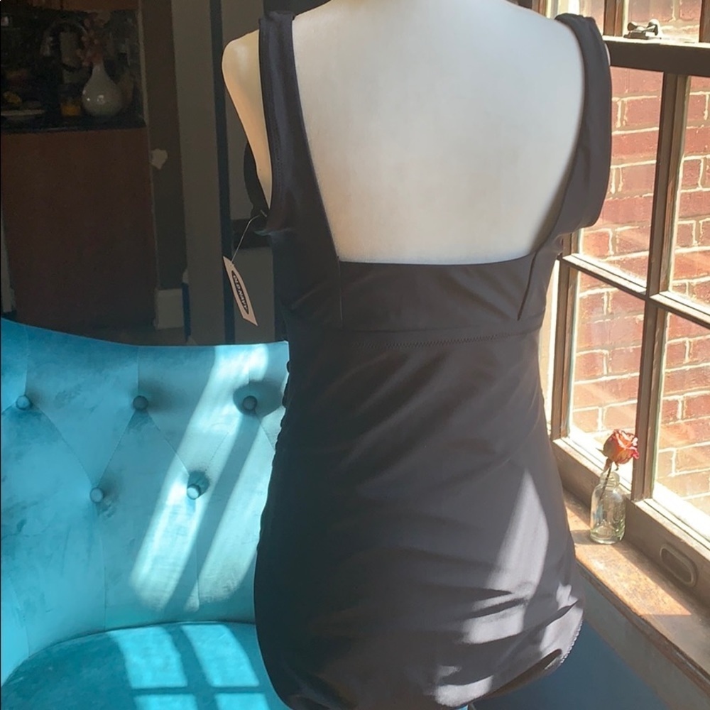 NWT•OLD NAVY•ONE PIECE SWIMSUIT - Picture 2 of 6